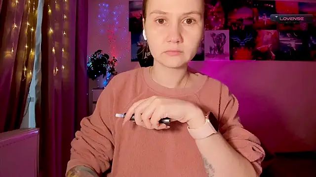 Snapshot of GoodWitch_ chatting on February 2, 2025, 8:57 am GoodWitch online show from February 2, 2025, 8:57 am