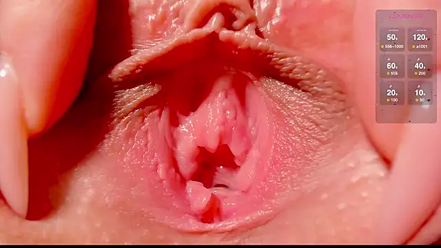 Snapshot of GoodWitch_ chatting on March 13, 2025, 4:34 pm GoodWitch online show from March 13, 2025, 4:34 pm