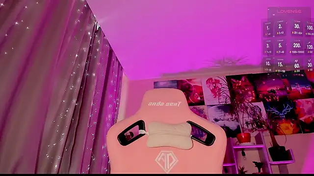 Snapshot of GoodWitch_ chatting on March 18, 2025, 1:42 pm GoodWitch online show from March 18, 2025, 1:42 pm