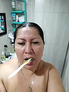 Brenda Berck  online show from March 11, 2025, 12:39 pm