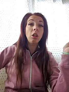 Almmaxxxx online show from December 23, 2024, 7:28 am