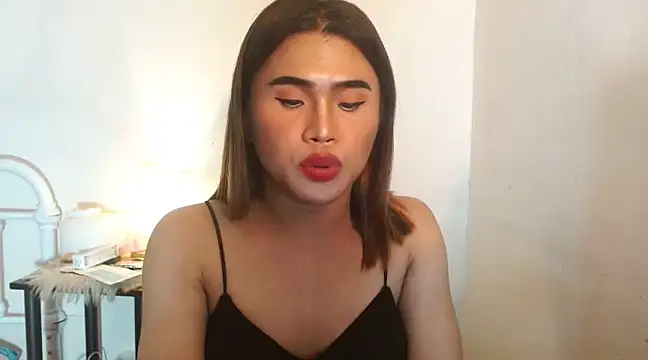 Snapshot of JustineBIGCUM chatting on December 27, 2024, 10:55 am JustineBIGCUM online show from December 27, 2024, 10:55 am