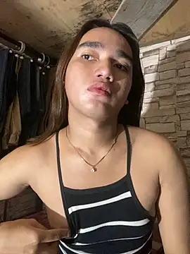 Snapshot of CasandraDiaz chatting on November 12, 2025, 8:48 am CasandraDiaz online show from November 12, 2025, 8:48 am