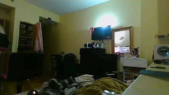 Mikela Alexa online show from January 4, 2025, 3:50 am