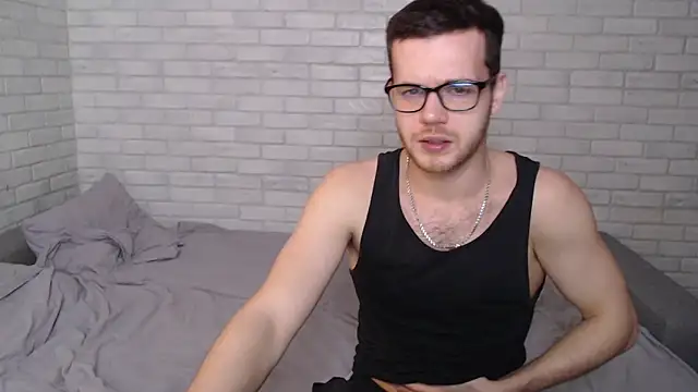 Alexxx horny online show from February 28, 2025, 4:31 pm