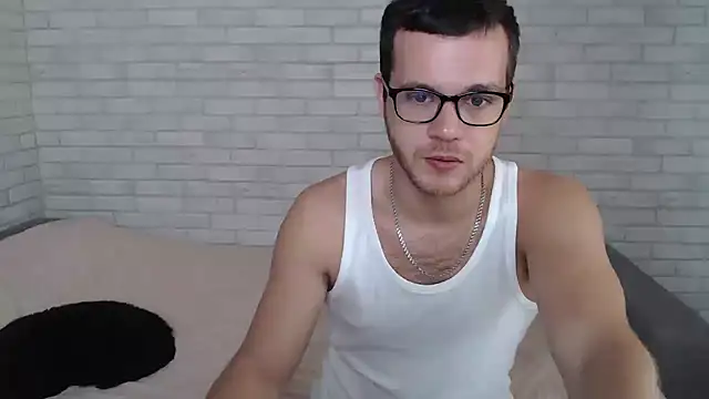 Alexxx horny online show from September 24, 2025, 7:12 am