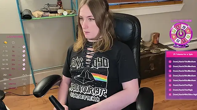 luluvaladon online show from February 19, 2025, 12:14 am