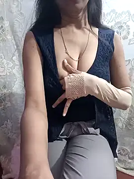 Snapshot of Mini865433 chatting on January 26, 2025, 11:39 pm Mini865433 online show from January 26, 2025, 11:39 pm