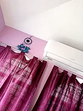 Snapshot of Mini865433 chatting on March 21, 2025, 7:00 am Mini865433 online show from March 21, 2025, 7:00 am