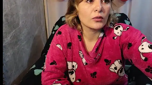 Snapshot of dagny-jo chatting on February 23, 2025, 3:24 am dagny-jo online show from February 23, 2025, 3:24 am