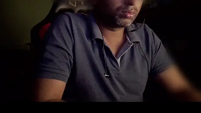  x rated  online show from February 2, 2025, 9:30 am