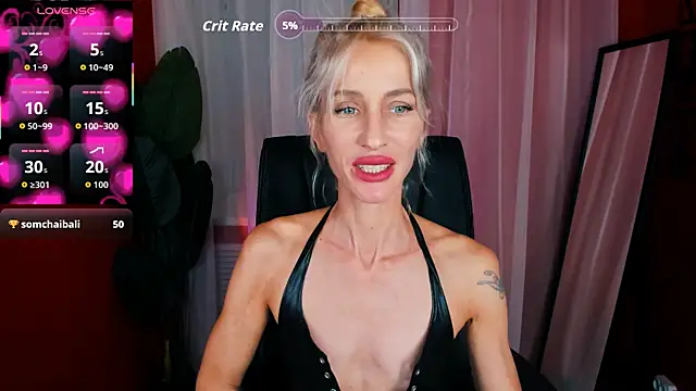 Snapshot of CindySw chatting on October 25, 2025, 10:12 am CindySw online show from October 25, 2025, 10:12 am