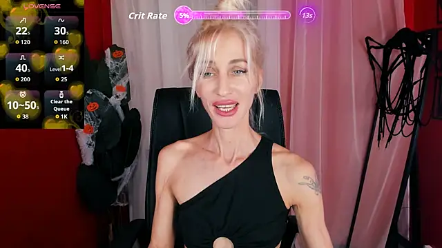 Snapshot of CindySw chatting on October 27, 2025, 10:41 am CindySw online show from October 27, 2025, 10:41 am