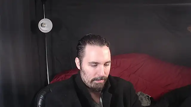 Snapshot of Metalstud chatting on February 20, 2025, 10:37 pm Metalstud online show from February 20, 2025, 10:37 pm