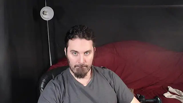 Snapshot of Metalstud chatting on March 1, 2025, 1:11 am Metalstud online show from March 1, 2025, 1:11 am