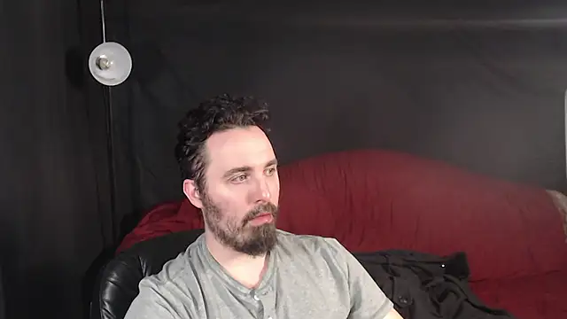 Snapshot of Metalstud chatting on March 9, 2025, 12:31 am Metalstud online show from March 9, 2025, 12:31 am