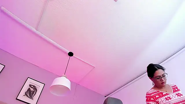 Inndrahot online show from December 13, 2024, 3:49 am