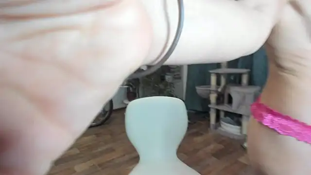 Snapshot of Constancia_pure chatting on December 5, 2024, 10:23 pm Constancia pure online show from December 5, 2024, 10:23 pm