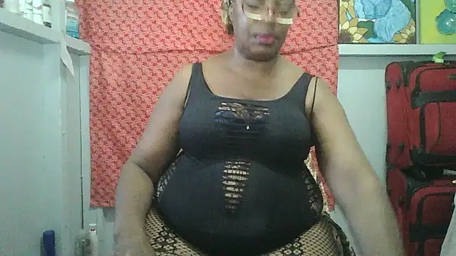 Snapshot of pink69pussy chatting on September 30, 2025, 12:10 pm pink69pussy online show from September 30, 2025, 12:10 pm