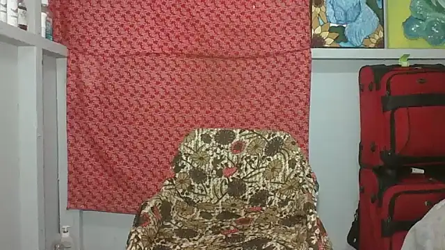 Snapshot of pink69pussy chatting on November 23, 2025, 9:31 am pink69pussy online show from November 23, 2025, 9:31 am