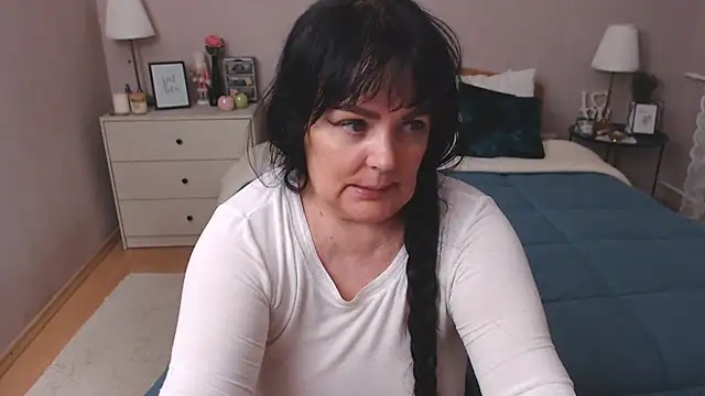 Snapshot of LeveMe2Nightt chatting on January 18, 2025, 4:53 pm LeveMe2Nightt online show from January 18, 2025, 4:53 pm