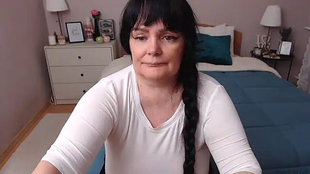 Snapshot of LeveMe2Nightt chatting on January 22, 2025, 4:55 pm LeveMe2Nightt online show from January 22, 2025, 4:55 pm
