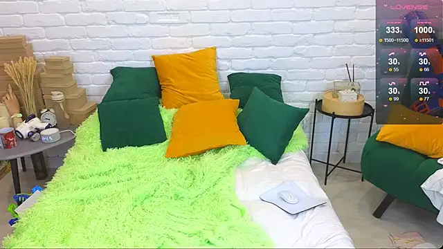 LandelRay online show from March 8, 2025, 6:47 pm