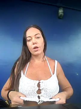 Snapshot of LilliThelo chatting on November 18, 2025, 3:34 am LilliThelo online show from November 18, 2025, 3:34 am