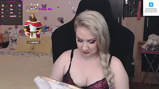 Snapshot of MissLexyGold chatting on December 7, 2024, 4:25 pm MissLexyGold online show from December 7, 2024, 4:25 pm