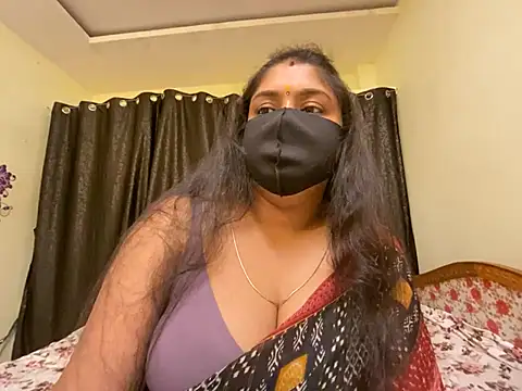 Snapshot of Love_4Sex chatting on January 21, 2025, 5:49 am Love 4Sex online show from January 21, 2025, 5:49 am