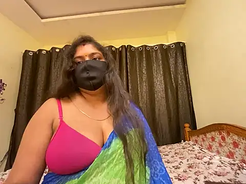 Snapshot of Love_4Sex chatting on January 24, 2025, 6:35 am Love 4Sex online show from January 24, 2025, 6:35 am