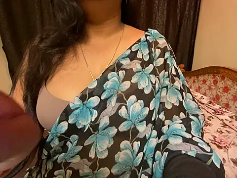 Snapshot of Love_4Sex chatting on February 13, 2025, 5:48 am Love 4Sex online show from February 13, 2025, 5:48 am