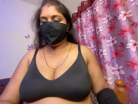 Snapshot of Love_4Sex chatting on March 13, 2025, 5:00 am Love 4Sex online show from March 13, 2025, 5:00 am