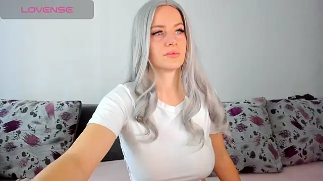 DiamondKay online show from January 7, 2025, 7:42 am