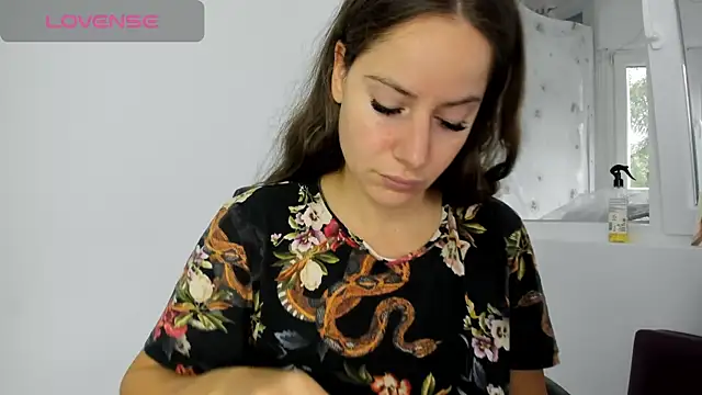 DiamondKay online show from October 9, 2025, 7:06 am