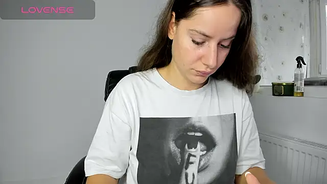 DiamondKay online show from October 26, 2025, 7:36 am