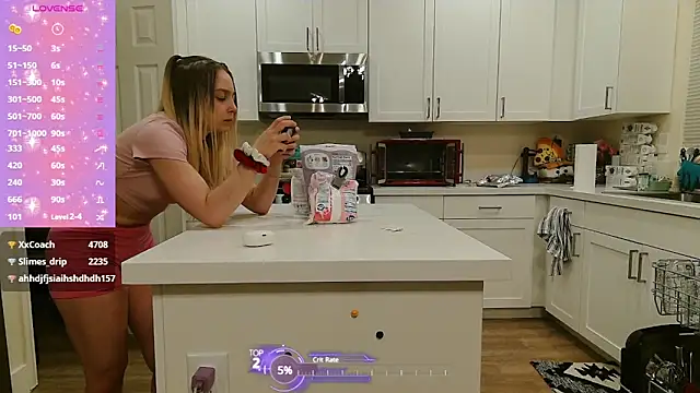 Snapshot of Blondiewithanass chatting on March 22, 2025, 9:02 am Blondiewithanass online show from March 22, 2025, 9:02 am