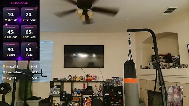 Snapshot of Blondiewithanass chatting on November 9, 2025, 12:20 am Blondiewithanass online show from November 9, 2025, 12:20 am