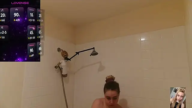 Snapshot of Blondiewithanass chatting on November 24, 2025, 12:10 am Blondiewithanass online show from November 24, 2025, 12:10 am