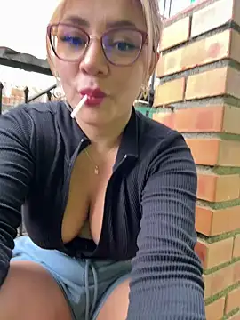 Snapshot of DIANITA_1988 chatting on December 19, 2024, 9:17 pm DIANITA 1988 online show from December 19, 2024, 9:17 pm