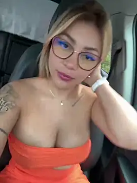 Snapshot of DIANITA_1988 chatting on December 21, 2024, 7:38 pm DIANITA 1988 online show from December 21, 2024, 7:38 pm