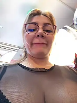 Snapshot of DIANITA_1988 chatting on December 22, 2024, 7:52 pm DIANITA 1988 online show from December 22, 2024, 7:52 pm