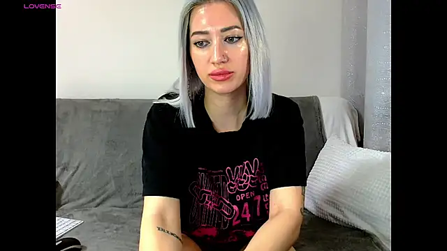 Snapshot of Fuck-Gina chatting on October 8, 2025, 4:32 am Fuck-Gina online show from October 8, 2025, 4:32 am