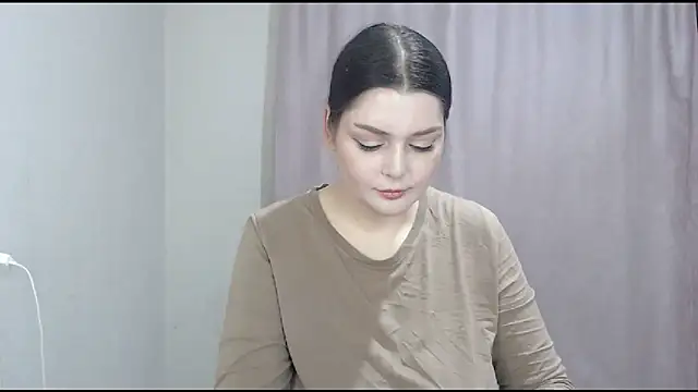 Snapshot of ohhhMie chatting on November 30, 2025, 3:49 pm ohhhMie online show from November 30, 2025, 3:49 pm