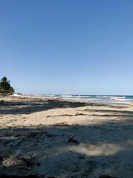 Snapshot of Luna-Natural chatting on November 17, 2025, 6:57 pm Luna-Natural online show from November 17, 2025, 6:57 pm