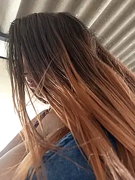 AbellaLizz online show from February 19, 2025, 1:50 pm