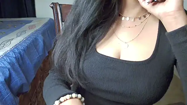 Snapshot of Adventurous_Angel chatting on March 6, 2025, 7:21 pm Adventurous Angel online show from March 6, 2025, 7:21 pm