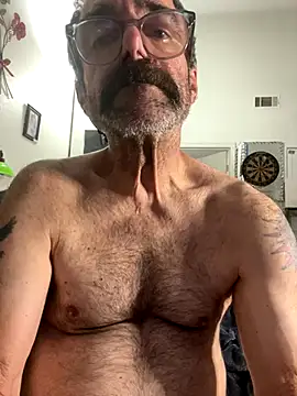 Trainee2Bpeed online show from October 28, 2025, 7:45 am