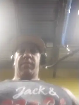 Snapshot of trucker1979 chatting on November 22, 2025, 9:52 am trucker1979 online show from November 22, 2025, 9:52 am