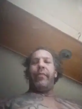 Snapshot of trucker1979 chatting on December 3, 2025, 4:38 pm trucker1979 online show from December 3, 2025, 4:38 pm